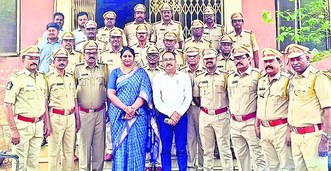 ఎకై ్సజ్లో 44 మందికి ఎస్ఐలుగా అడ్హాక్ పదోన్నతి