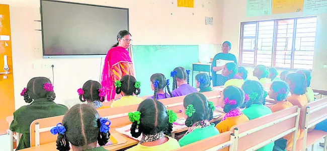 నాణ్యమైన విద్య అందించాలి