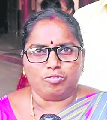 లబ్ధిదారులకు ఎంతకష్టం!