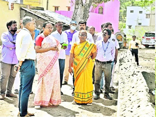 కాలువ మరమ్మతు పనులు పూర్తి చేయండి