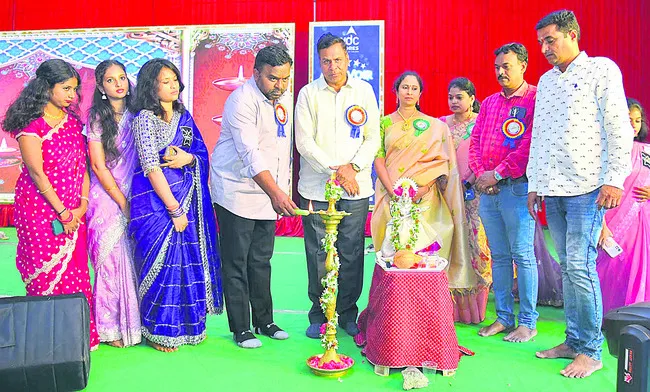 అలరించిన ‘అల్ఫోర్స్ ఆరేవోయిర్ 2025’