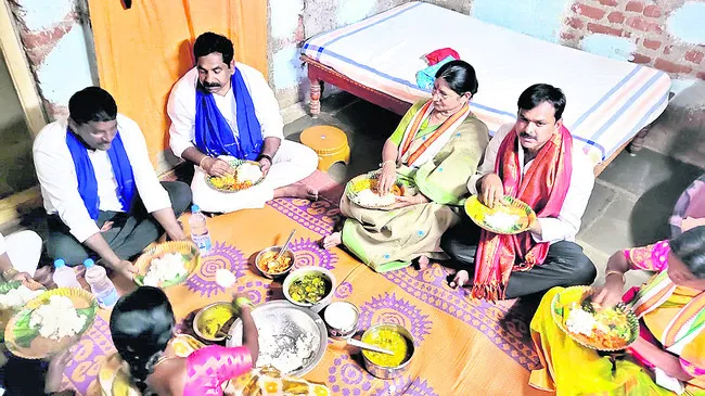 రాజ్యాంగాన్ని కాపాడుకోవాలి●