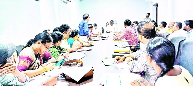 నీటిఎద్దడి లేకుండా చూడాలి