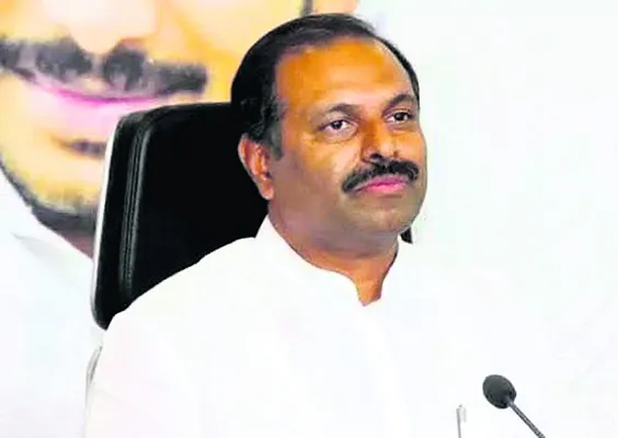 గ్యాస్ సిలిండర్ ధర పెంచడం అమానుషం