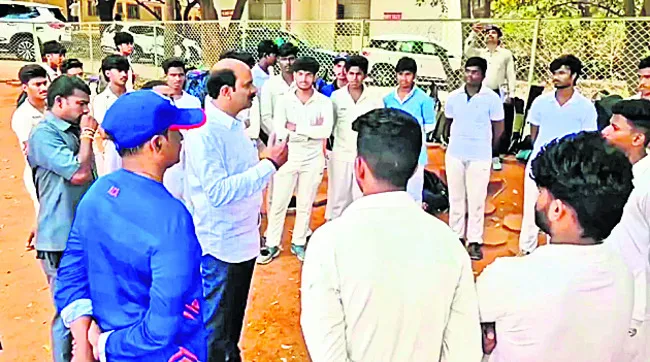 క్రికెట్ క్రీడాకారుల ఎంపిక పారదర్శకంగా జరగాలి