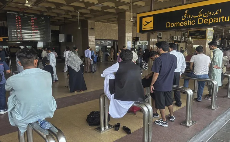 Flight operations resume at 32 airports closed due to India-Pakistan