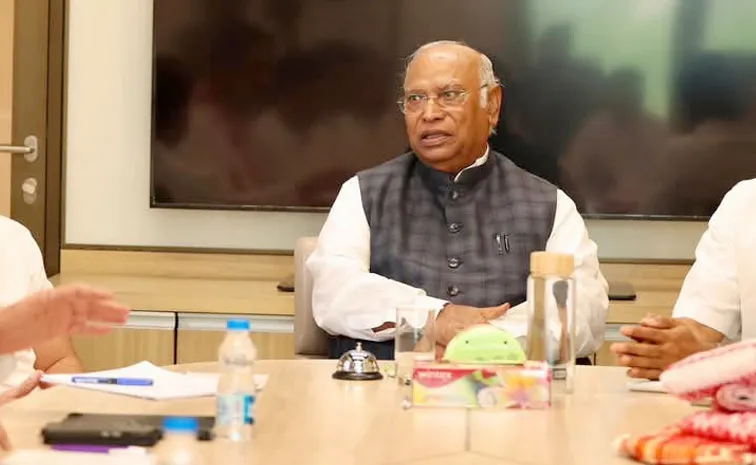 Narendra Modi Govt misled nation says Congress