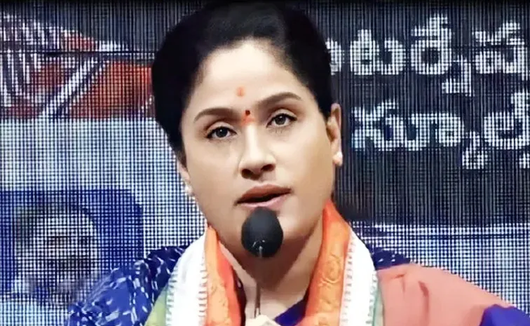 Congress MLC Vijayashanti Responds Over Congress Committees