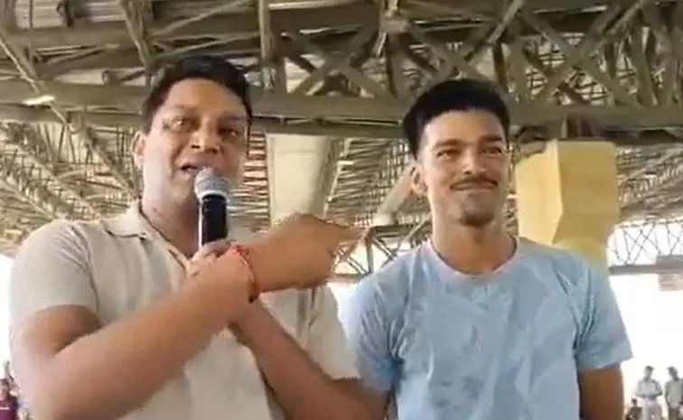 UP Father And Son Selected Constable Job Viral Story Details