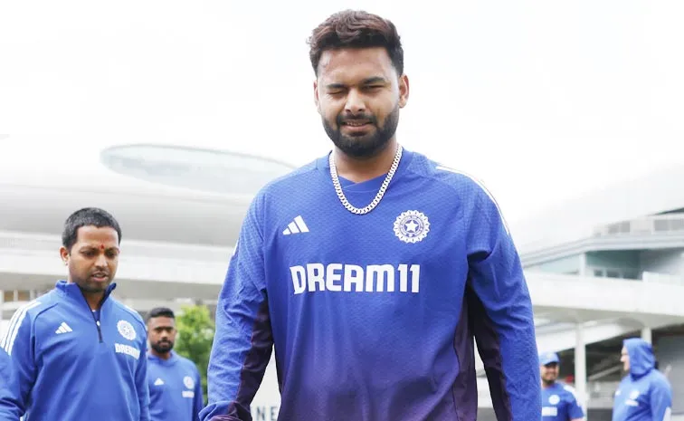 Rishabh Pant On Cusp Of MS Dhoni World Record To Become 1st Player To