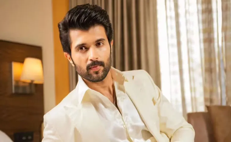 Hyderabad Police Files Case On Vijay Devarakonda