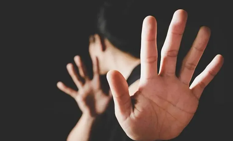 tiuvannamalai 17 year Old girl and what Happened to this boy friend in chennai old building