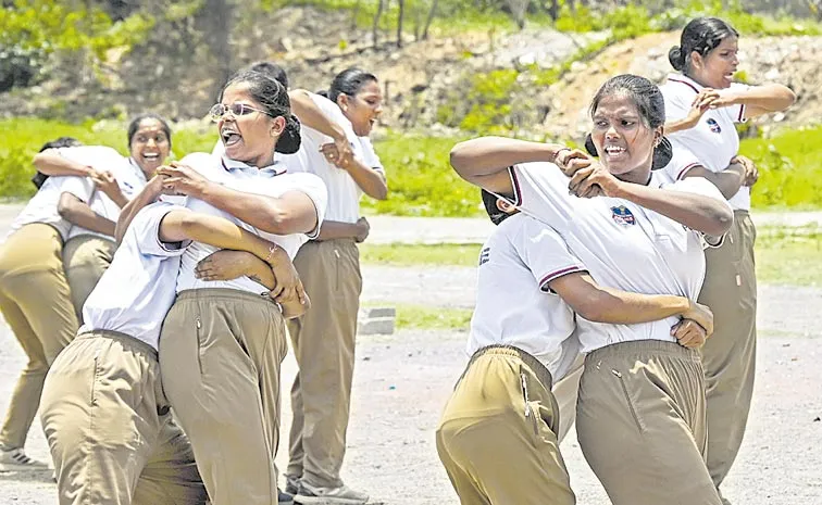Hyderabad police launches Swift Women Action Team to manage female protestors