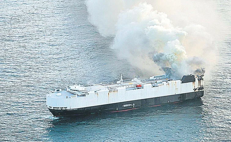 Burning cargo ship carrying 3,000 vehicles abandoned off Alaska