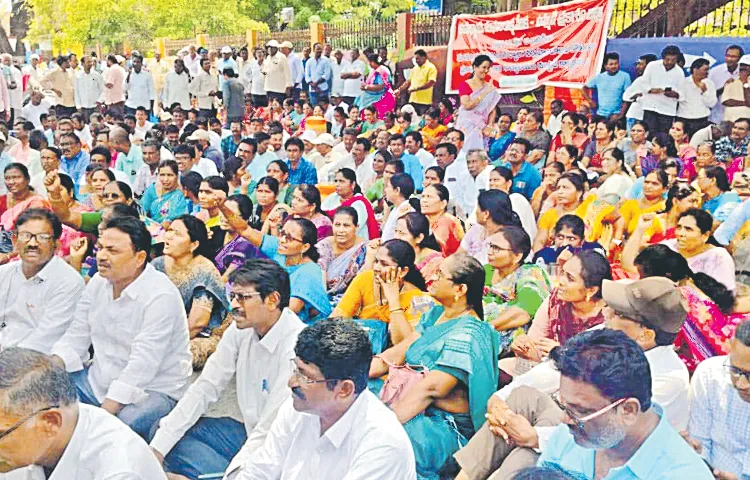 60000 SGTs to be reassigned in teacher transfers