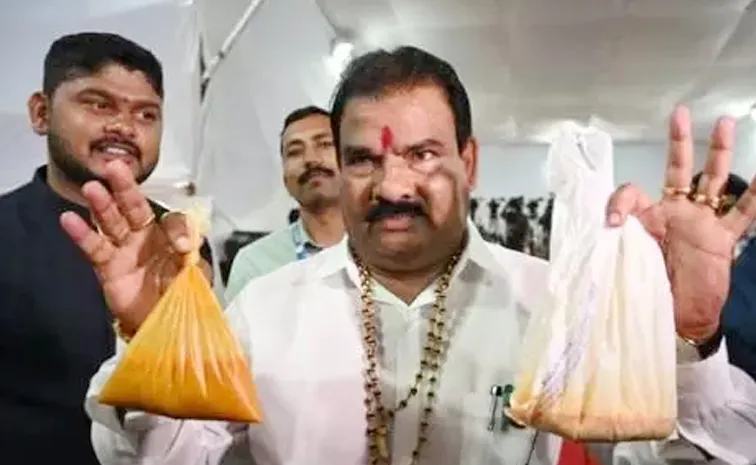Pappu Row: Case Filed Against Sena MLA Sanjay Gaikwad