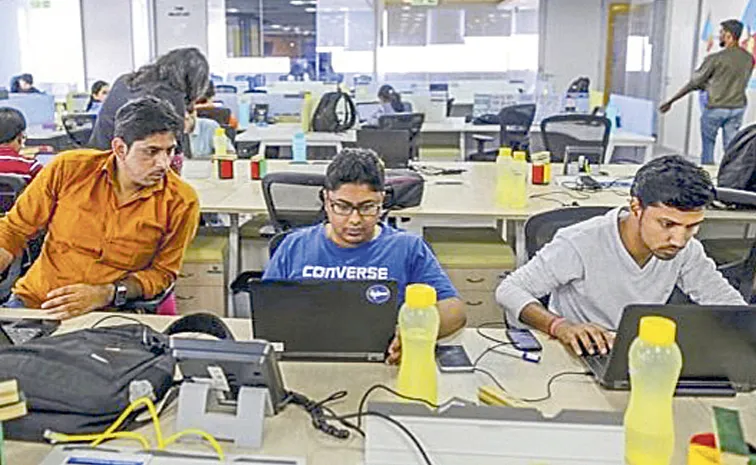 ICRA Forecasts 2-3 Percent Growth For Indian IT Sector In FY26