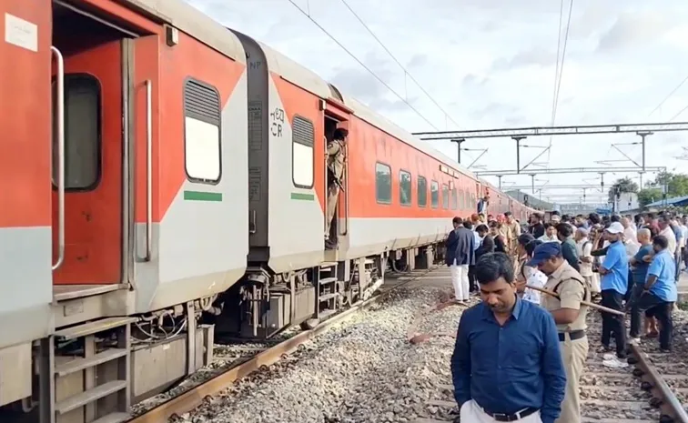 Annamayya District: Smoke In Jayanti Express Ac Coach