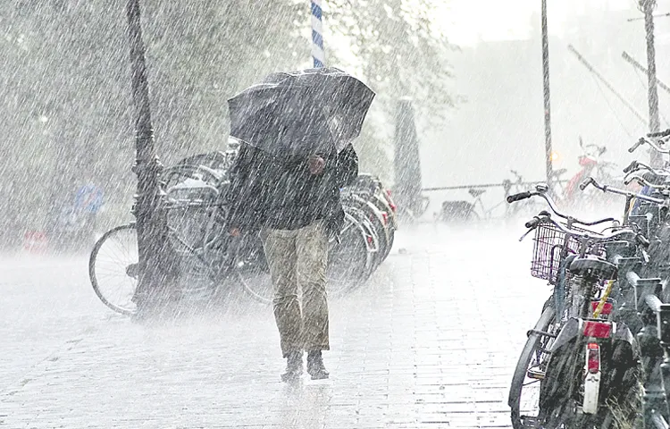 Heavy rains for three days