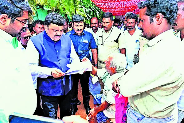 సారూ.. న్యాయం చేయండి
