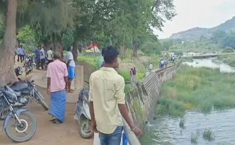 Family Jumping From Krp Dam In Krishnagiri