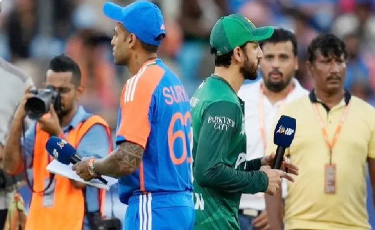 Asia Cup 2025 Ind vs Pak: Pakistan Won Toss Check Both Teams Playing XIs