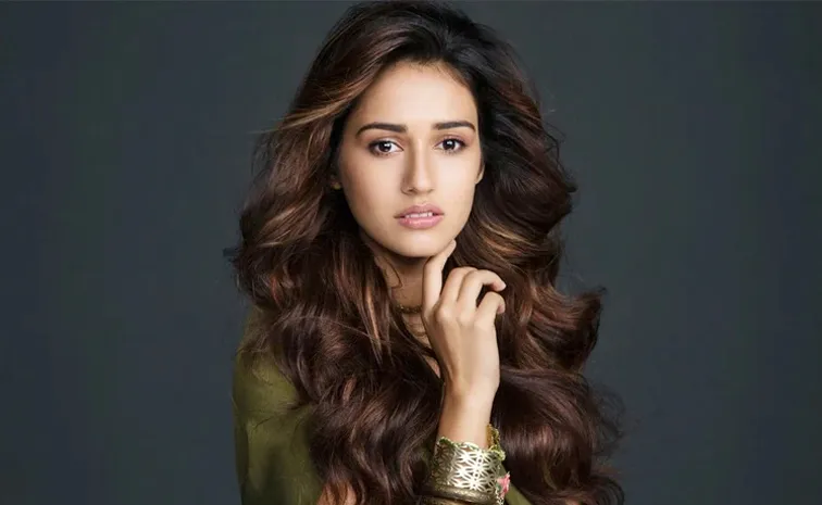 latest updates on actor disha patani house incident