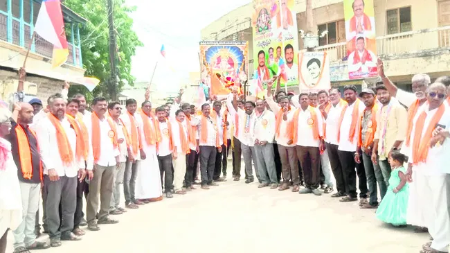 భక్తిశ్రద్ధలతో విశ్వకర్మ భగవాన్ వేడుకలు