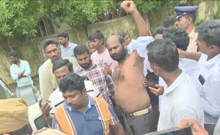Denduluru TDP leaders Goonda Giri Try To Attack YSRCP Kamireddy nani