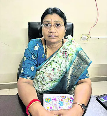 ఏరియా ఆస్పత్రులు, పీహెచ్సీల్లో ప్రత్యేక వైద్య శిబిరాలు