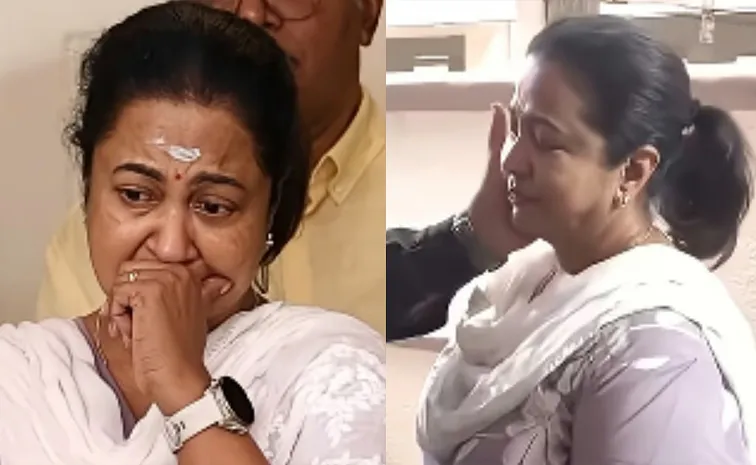 Radhika Sarathkumar Breaks Down At Mother Geetha Funeral In Chennai