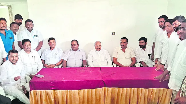 ప్రజాస్వామ్యాన్ని కూనీ చేసే పాలన