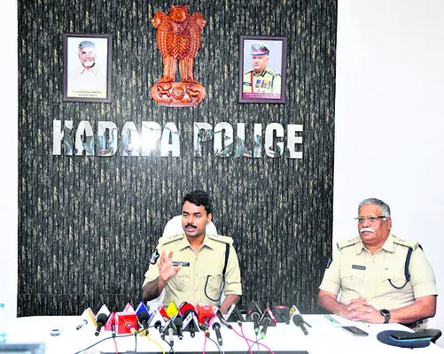 అసభ్యకర పోస్టులు పెడితే కేసులు