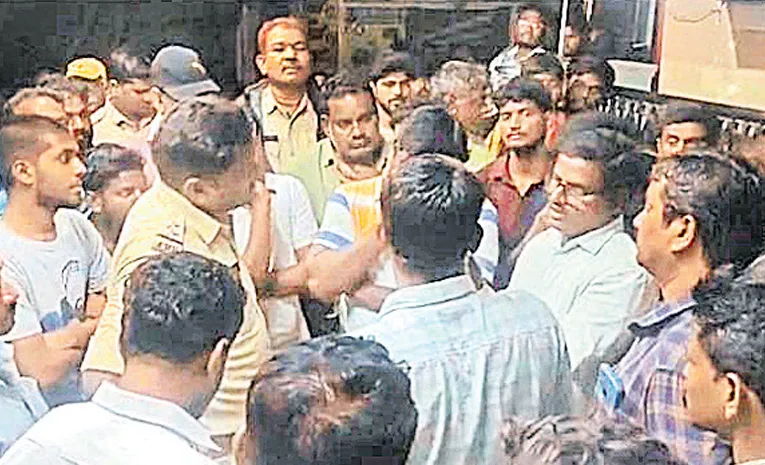 Pregnant Woman Died Due To Doctors negligence