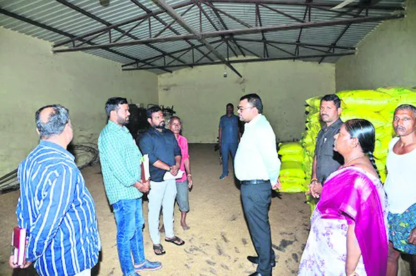 మిల్లర్లు బ్యాంక్ గ్యారంటీ చెల్లించాలి