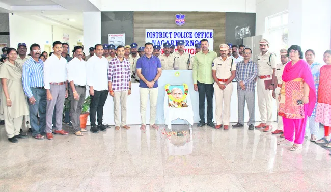 ఐలమ్మ ఆశయ సాధనకు కృషి చేయాలి