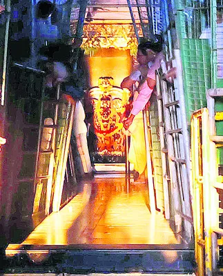 1, 2 తేదీల్లో కిరణ దర్శనం
