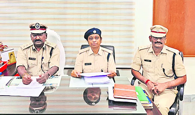 అసత్య ప్రచారాలను నమ్మవద్దు