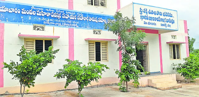 నిధుల స్వాహాపై చర్యలు నిల్