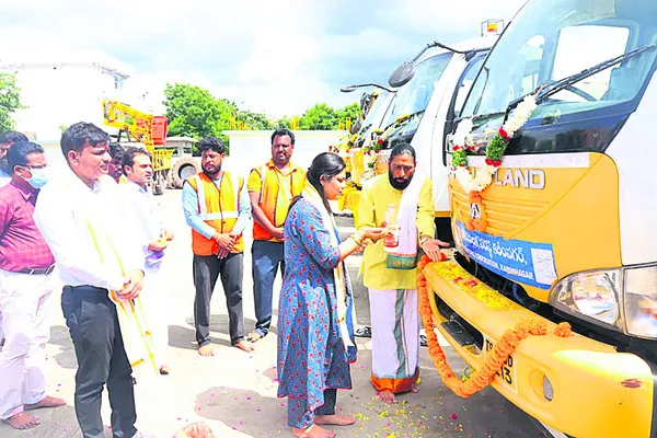 బాలసదన్ త్వరగా పూర్తి చేయాలి