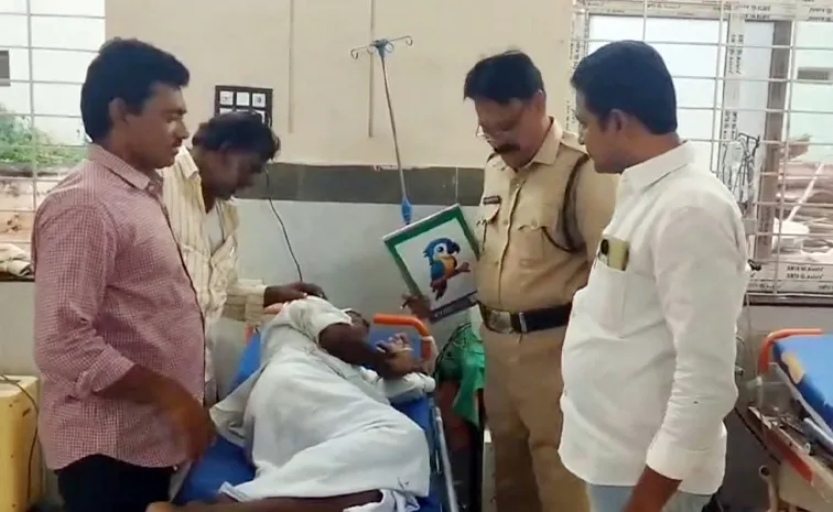 వైఎస్సార్సీపీ నేత రామసుబ్బారెడ్డిపై టీడీపీ దాడి