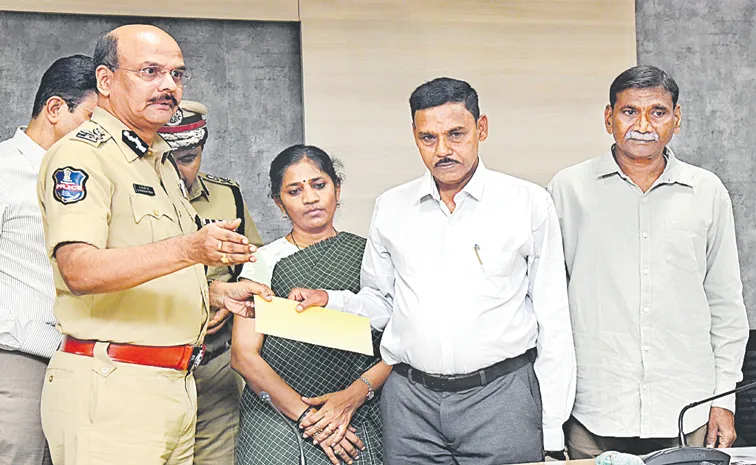 DGP Shivadhar Reddy says about Maosts Protection of those surrendered