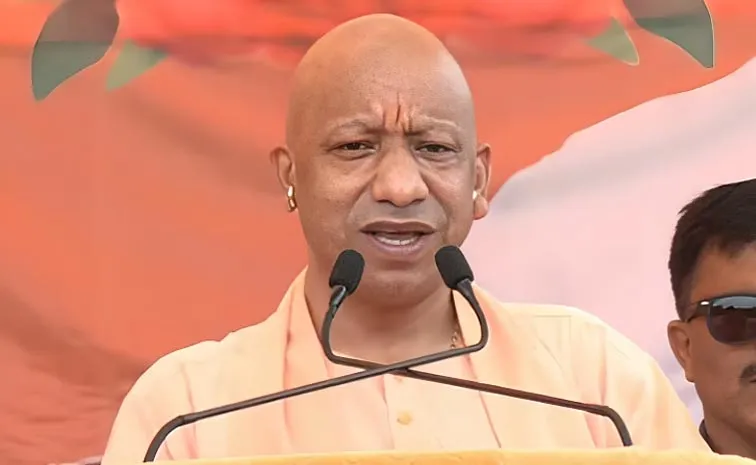 Up Cm Yogi Adityanath Allegations On Lalu Prasad Yadav1