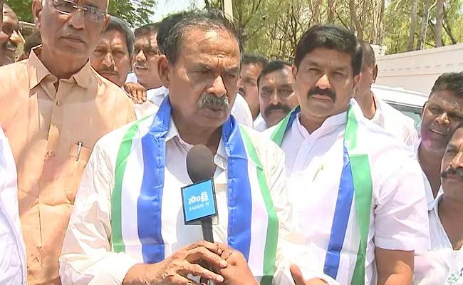 Kamalapuram Ex MLA Veera Siva Reddy Joined YSRCP CM Jagan Presence