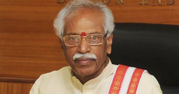 Bandaru Dattatreya visits vijayawada - Sakshi