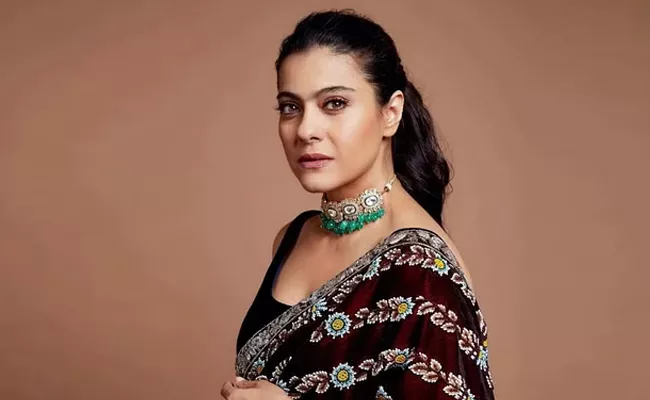 Netizens Trolled Kajol For Rude with Waiter At Restaurant