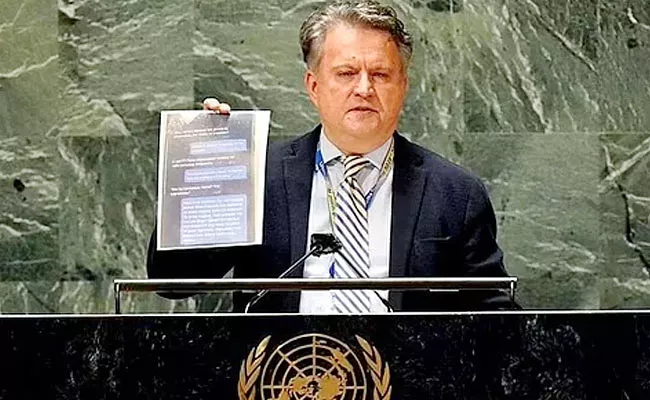 Ukraine Ambassador Sergiy Kyslytsya Shows Russian Soldier Text To Mother - Sakshi