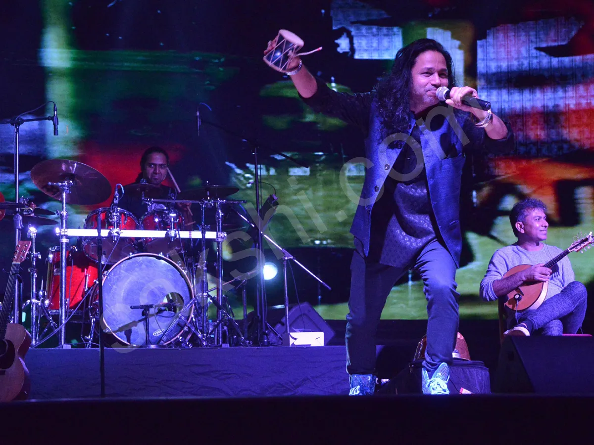 Kailash Kher Live in Concert at Shilpakala Vedika - Sakshi