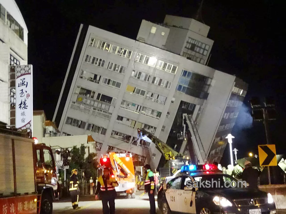 Taiwan earthquake: Deaths confirmed amid rescue effort - Sakshi