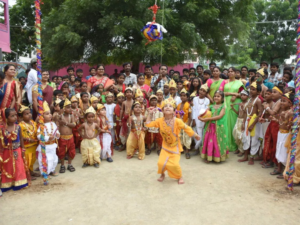 krishnashtami festival celebrations Photo Gallery - Sakshi